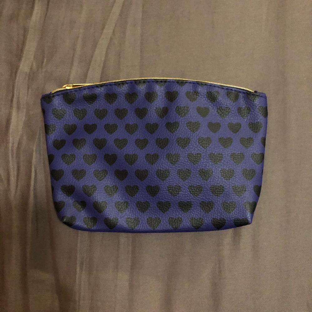 BUY2GET1FREE Indigo Makeup Bag with heart pattern